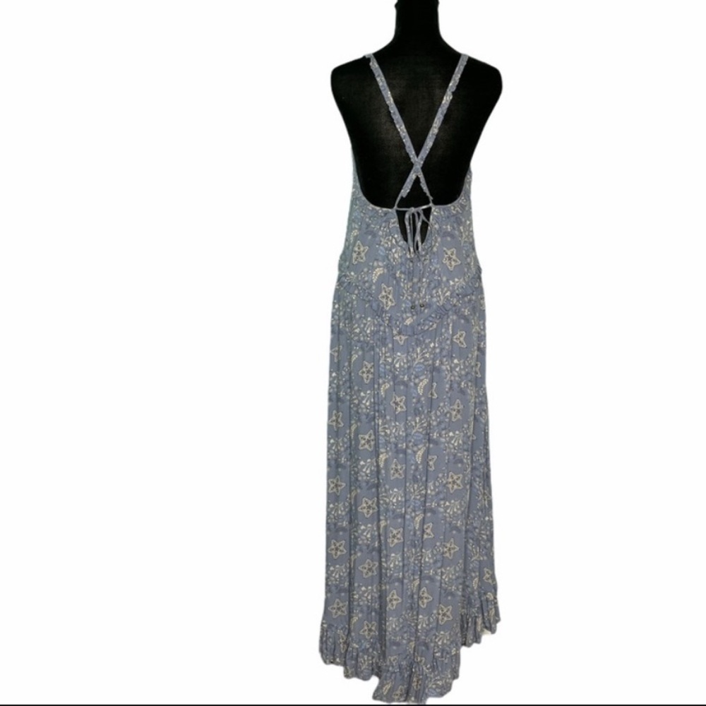 Spell Celestial Midi Dress in Chambray, Large - Picture 4 of 4